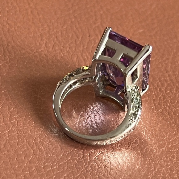 Purple CZ Costume Cocktail Ring - Picture 4 of 9